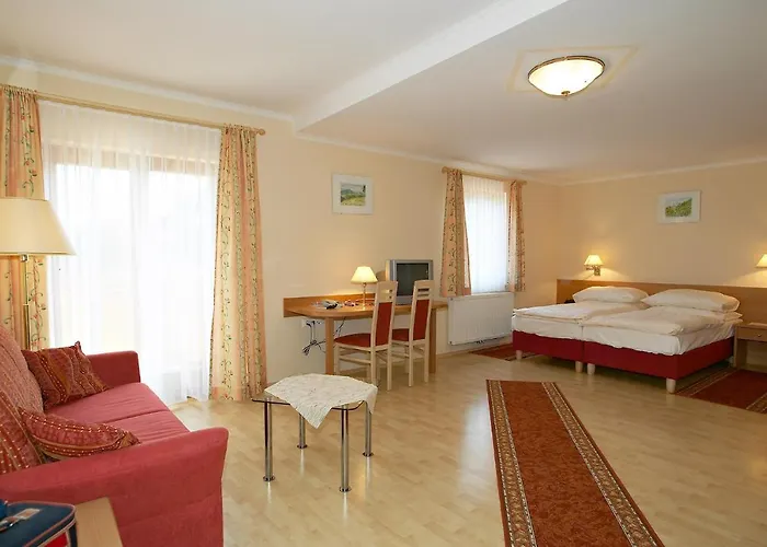 Han/Misafirhane Familiengasthof Oedenhof Sankt Corona am Wechsel